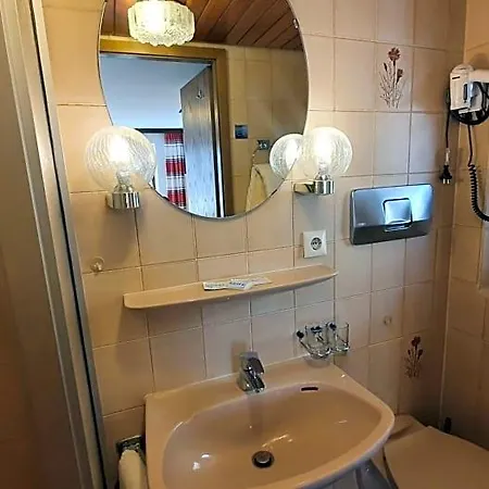 Hotel Gaestehaus Inzeller Hof 3*