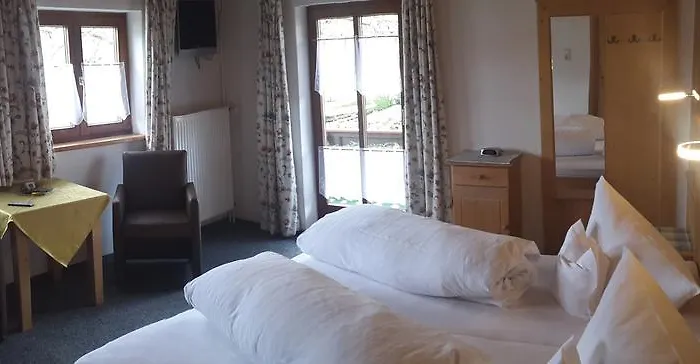 Gaestehaus Inzeller Hof 3*